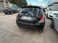 Usata Lancia Ypsilon 80 CV (58 kW) 2012 Nero Utilitaria