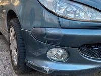 Usata Peugeot 206 88 CV (64 kW) 2005 Grigio Station wagon