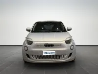 Usata Fiat 500e Tech 42 kW (58 CV) 2025 Celestial blue Utilitaria