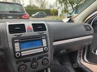 Usata VW Golf V 105 CV (77 kW) 2007 Grigio