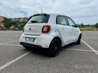 Usata Smart ForFour Passion 71 CV (52 kW) 2017 Bianco Utilitaria