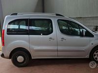 Usata Peugeot Partner 90 CV (66 kW) 2013 Grigio Monovolume