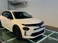 Usata Lancia Ypsilon 101 CV (74 kW) 2025 Bianco Utilitaria