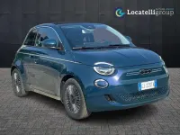 Usata Fiat 500e Icon 86 kW (118 CV) 2022 Ocean green Cabrio