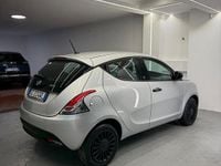 Usata Lancia Ypsilon S 70 CV (51 kW) 2020 Argento Utilitaria