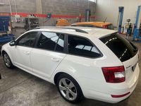 Usata Skoda Octavia Ambition 150 CV (110 kW) 2014 Utilitaria