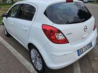 Usata Opel Corsa Club 86 CV (63 kW) 2013 Utilitaria