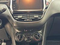 Usata Peugeot 208 Active 82 CV (60 kW) 2017 Utilitaria