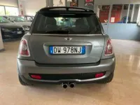 Usata Mini Cooper S 174 CV (127 kW) 2009 Grigio Utilitaria