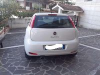 Usata Fiat Punto Young 77 CV (56 kW) 2017 Berlina