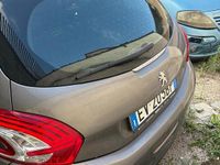Usata Peugeot 208 2014 Utilitaria