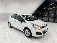 Usata Kia Rio EX 86 CV (63 kW) 2012 Bianco Berlina