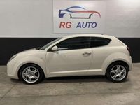 Usata Alfa Romeo MiTo Distinctive 139 CV (102 kW) 2014 Panna Utilitaria