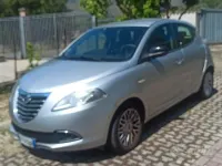 Usata Lancia Ypsilon 80 CV (58 kW) 2013 Grigio Utilitaria