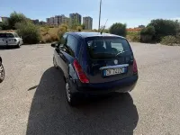 Usata Lancia Ypsilon 80 CV (58 kW) 2004 Bluazzurro Utilitaria