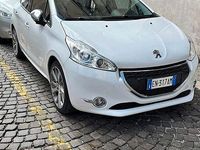 Usata Peugeot 208 115 CV (84 kW) 2012 Bianco Utilitaria