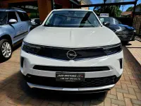 Usata Opel Mokka-e Elegance 100 kW (136 CV) 2022 Bianco SUV