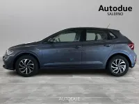 Usata VW Polo Life 80 CV (58 kW) 2023 Grigio Utilitaria