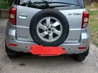 Usata Daihatsu Terios 86 CV (63 kW) 2007 Argento SUV