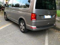 Usata VW Caravelle Comfortline 150 CV (110 kW) 2023 Grigio Furgone