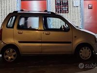 Usata Opel Agila Club 80 CV (58 kW) 2004 Grigio Utilitaria