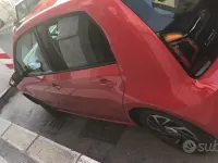 Usata VW up! 60 CV (44 kW) 2019 Rosso Utilitaria