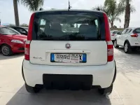 Gebraucht Fiat Panda 4x4 75 PS (55 kW) 2011 Weiß Kleinwagen