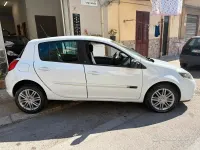 Usata Renault Clio II 75 CV (55 kW) 2011 Bianco Berlina