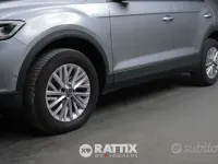 Usata VW T-Roc Life 116 CV (85 kW) 2025 Pyrit silver SUV