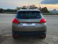 Usata Peugeot 2008 Allure 100 CV (73 kW) 2016 Beige SUV