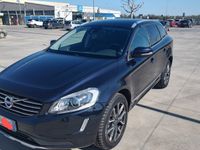 Usata Volvo XC60 Summum 190 CV (139 kW) 2016 Blu SUV