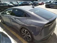 Usata Toyota Prius 151 CV (111 kW) 2025 Grigio Utilitaria