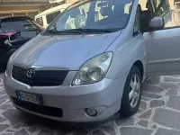Usata Toyota Corolla 90 CV (66 kW) 2004 Grigio Station wagon