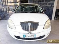 Usata Lancia Ypsilon 69 CV (50 kW) 2011 Bianco Utilitaria