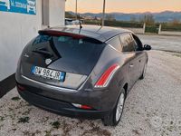 Usata Lancia Delta 120 CV (88 kW) 2009 Grigio Utilitaria