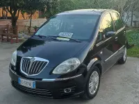 Usata Lancia Musa 90 CV (66 kW) 2009 Nero Monovolume