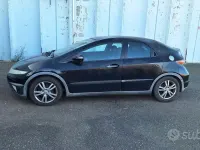 Usata Honda Civic 140 CV (102 kW) 2007 Nero Berlina