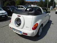 Usata Chrysler PT Cruiser 223 CV (164 kW) 2006 Bianco Cabrio