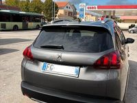 Usata Peugeot 2008 100 CV (73 kW) 2017 Grigio SUV