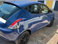 Usata Lancia Ypsilon 60 CV (44 kW) 2017 Blu Utilitaria