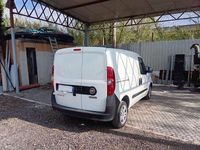 Usata Fiat Doblò 105 CV (77 kW) 2022 Bianco Monovolume
