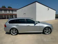 Usata BMW 318 143 CV (105 kW) 2012 Grigio Station wagon