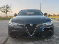 Usata Alfa Romeo Giulia Executive 160 CV (117 kW) 2019 Bluazzurro Berlina
