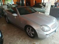 Usata Mercedes SLK200 141 CV (103 kW) 2000 Argento Cabrio