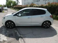 Usata Peugeot 208 Allure 83 CV (61 kW) 2019 Bianco Utilitaria
