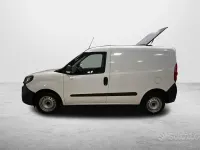 Usata Fiat Doblò 95 CV (69 kW) 2020 Bianco Monovolume