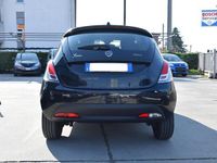 Usata Lancia Ypsilon Silver 70 CV (51 kW) 2023 Nero metallizzato Utilitaria