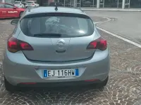Usata Opel Astra Cosmo 110 CV (80 kW) 2011 Grigio Coupé