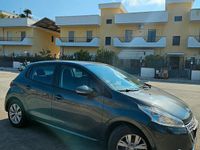 Usata Peugeot 208 68 CV (50 kW) 2015 Grigio Utilitaria