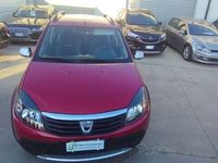 Usata Dacia Sandero 75 CV (55 kW) 2012 Rosso Utilitaria